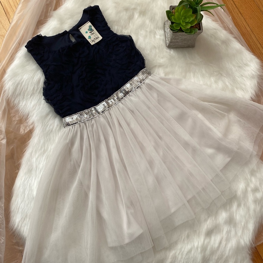 Girls dress